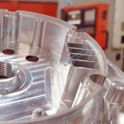 เครื่องแปรรูป CNC ความละเอียดสูง / เครื่องแปรรูป CNC แบบต้นแบบที่ใช้สําหรับอุปกรณ์อุตสาหกรรม